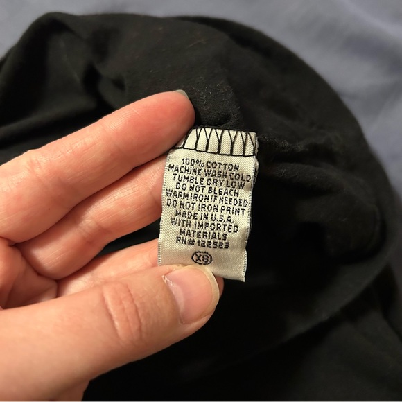 Truly Madly Deeply Skeleton Graphic Muscle Tee Urban Outfitters - Picture 11 of 11